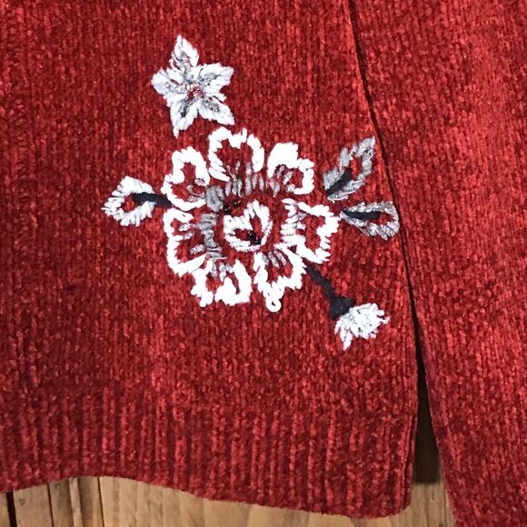 Alfred Dunner Women's PM Chenille Sweater Red Floral Cable Knit Embroidered Top - Picture 3 of 7